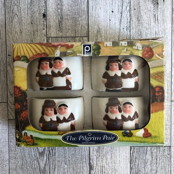 Publix The Pilgrim Pair Thanksgiving Napkin Rings Holder Set of 8 with Boxes - Picture 2 of 16